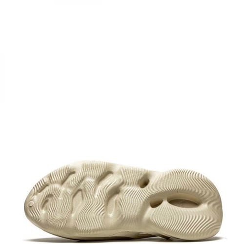 Yeezy Foam runner