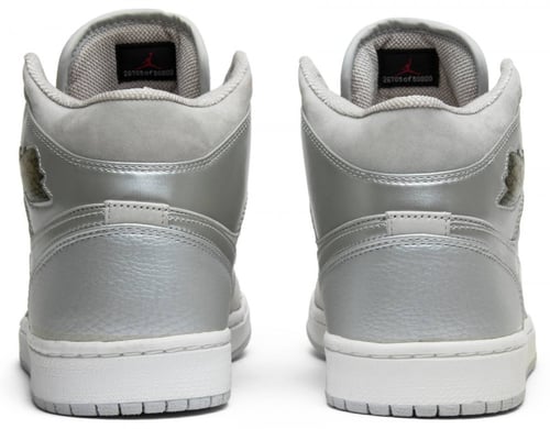 Air Jordan 1 Retro + 2001 'Neutral Grey'