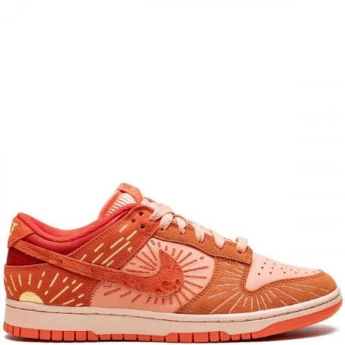 Nike Dunk Low low top