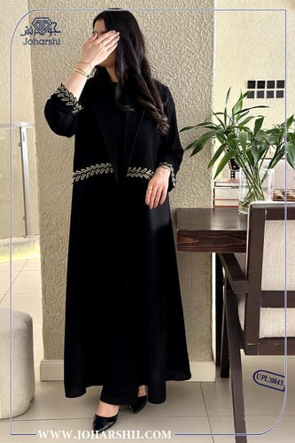 عباية وهج قماش ملكي مع كلفة ذهبية وحزام أنيق