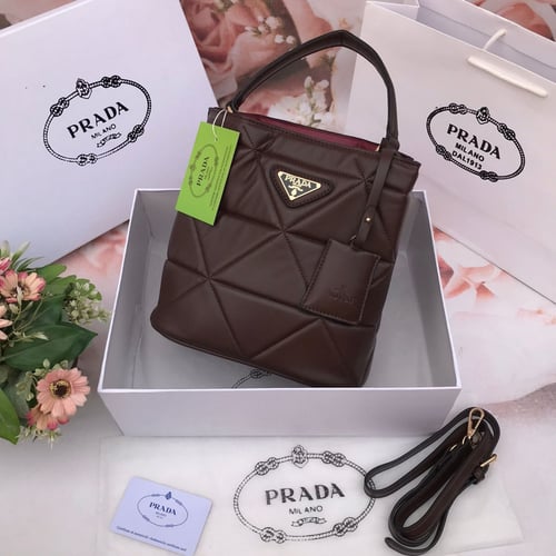 شنط PRADA نسائي بعدة الوان