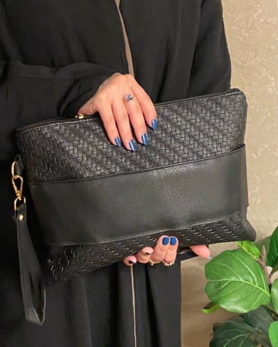 شنط باوتش نسائي بتصميم أنيق - اسود ( يوجد تطريز )