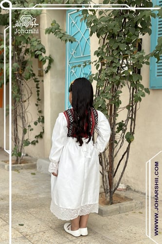 فستان التأسيس ابيض حسب الطلب