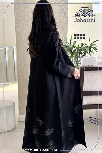 عباية قماش كتان بتطريز أنيق مع شكل ورود