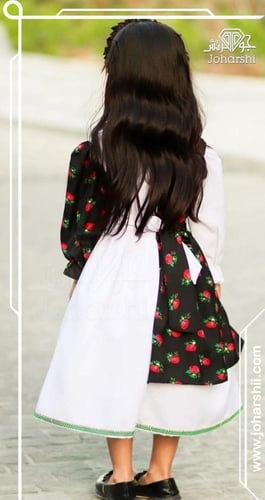 فستان شالكي أسود أبيض عصري