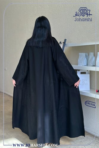 عباية كريب ملكي اسود