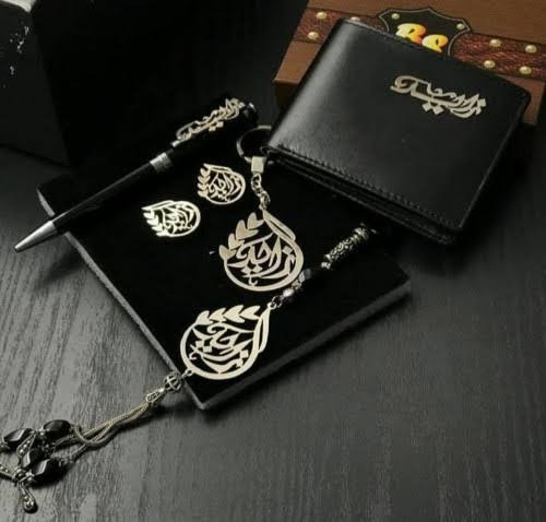 طقم رجالي بالاسم الأنيق