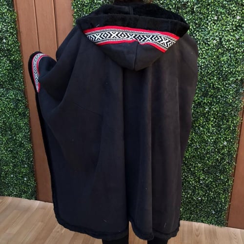 شال نسائي شتوي بالاسم بتصميم سدو