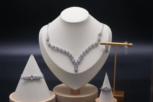 طقم سهره زركون فضي أنيق