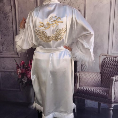 روب ابيض للعروس ريش - روب العروسه بالاسم - ارواب ع...