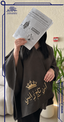 شال شتوي بالاسم لون رمادي فاتح تصميم أنيق وفرو داخ...