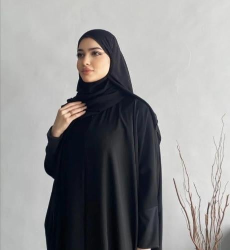 عباية العمرة بلونين ابيض واسود