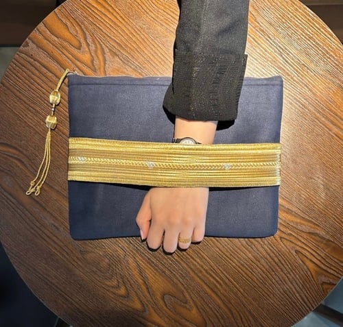 باوتش بشت بتصميم تراثي أنيق بعدة اللون