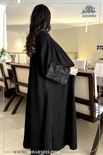 عباية دانتيل على الكم والجوانب تحديد