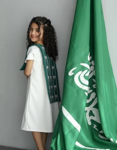 فستان اليوم الوطني شك رسمة المملكه