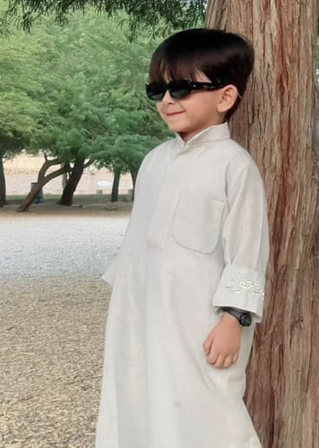 ثوب لينن بتطريز الأسم بأناقة طفلك