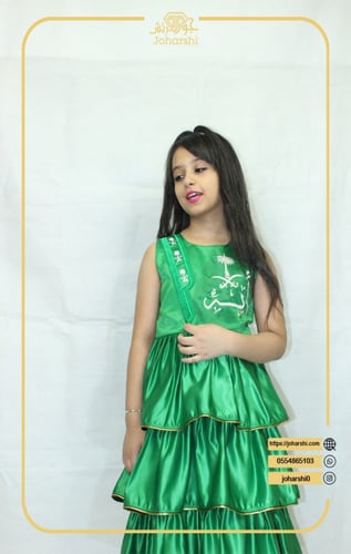 فستان اخضر سيفين ونخله