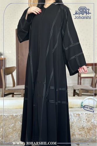 عباية سوداء مطرزة دبل كلوش