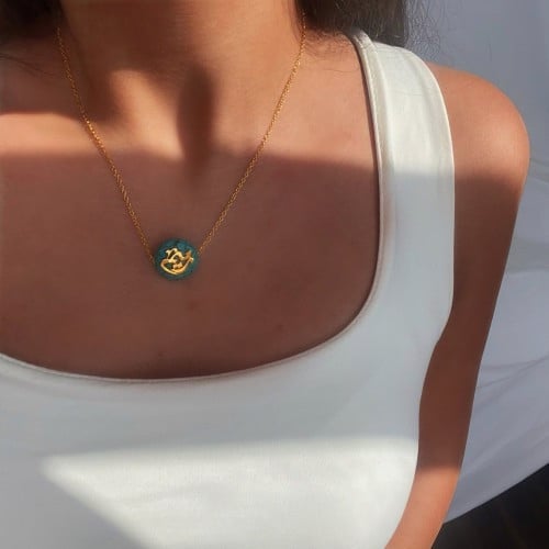 سلسال بالاسم حسب الطلب بصدف فيروزي بتصميم أنيق ومم...