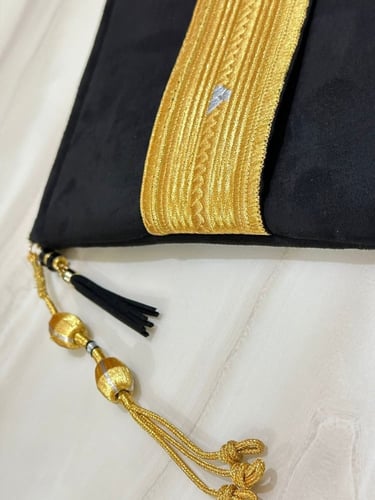 باوتش بشت بتصميم تراثي أنيق بعدة اللون