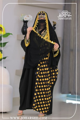 بشت نسائي ملكي يوم التأسيس بتطريز فخم