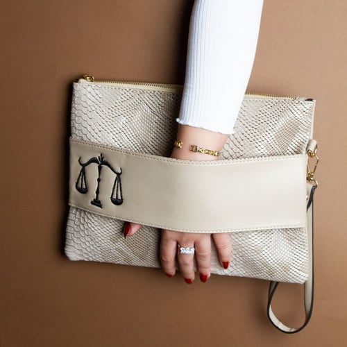 شنط يد باوتش جلد التمساح الصناعي - متعددة الألوان...