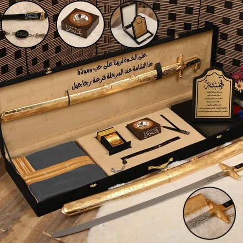 بوكس إهداء رجالي فاخر بتصميم مخصص مع شماغ وسيف ليز...