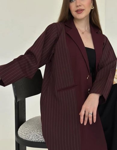 0253 عباية كريب عنابي سادة مع كريب مقلم قصة رسمية...