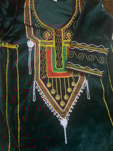 ثوب عسيري من 7شهور الى سنه اخضر