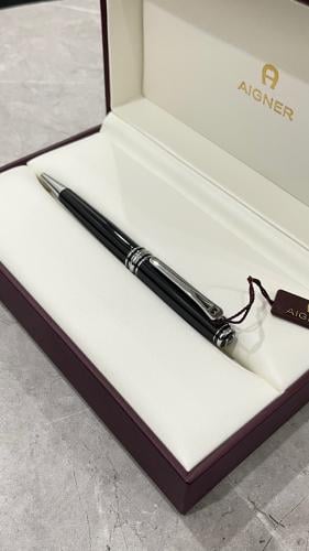 Aigner Pen