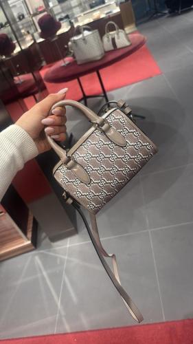 Gucci handbag