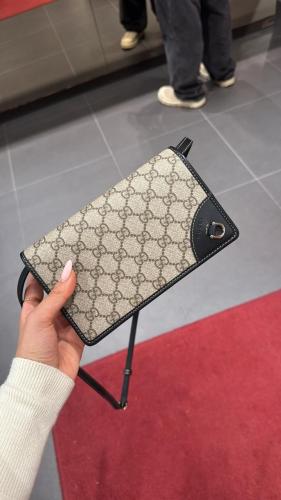 Gucci handbag