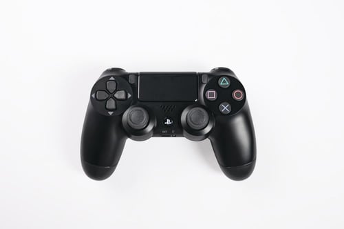 Smooth Controller PS4 - Full smart - Claw بدون أزر...
