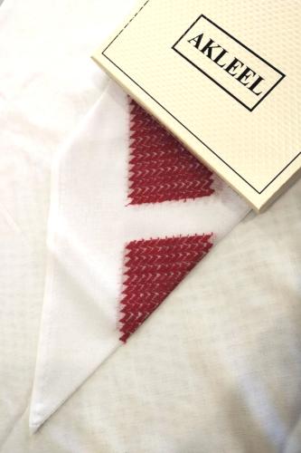 شماغ رجالي أحمر