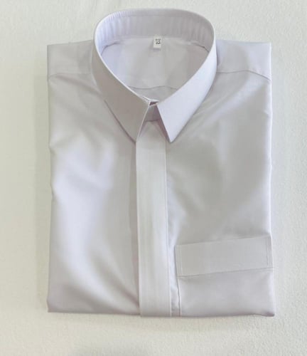 ثوب سعودي رجالي أبيض قلاب سحاب ساده