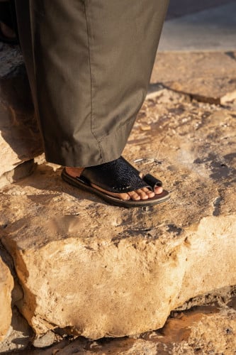 احذية شرقي أسود DIRECT جودة عالية