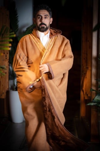 فروة رجالي تطريز بشت