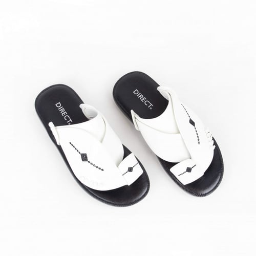 حذاء شرقي مطرز