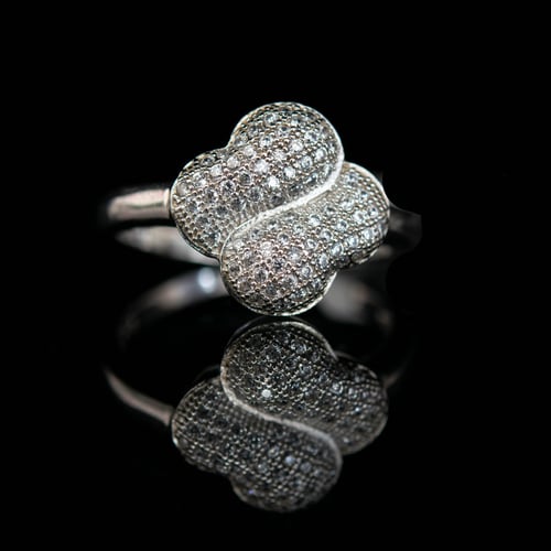 خاتم نسائي فضة على شكل وردة