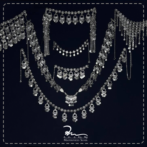 طقم تراثي فضي فاخر