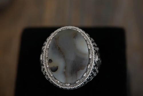 خاتم رجالي من الفضة والعقيق اليماني