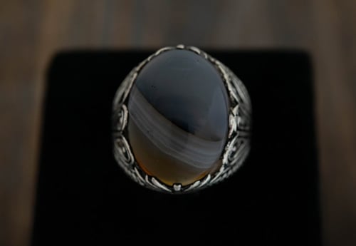 خاتم رجالي من الفضة والعقيق اليماني