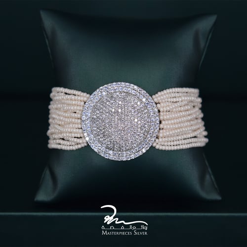 طقم لؤلؤ و فضة للمناسبات تصميم فاخر