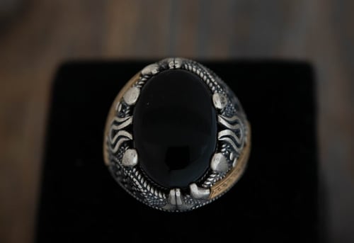 خاتم رجالي من الفضة والعقيق اليماني