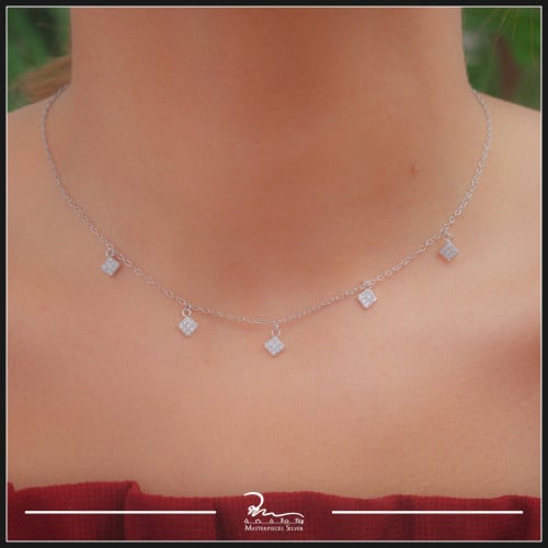 تشوكر فضة بأحجار الزركون