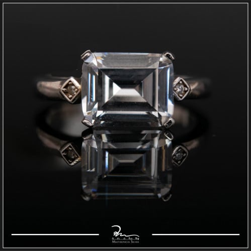 خاتم فضة للنساء بحجر مستطيل