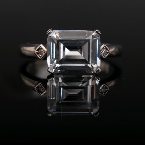 خاتم فضة للنساء بحجر مستطيل