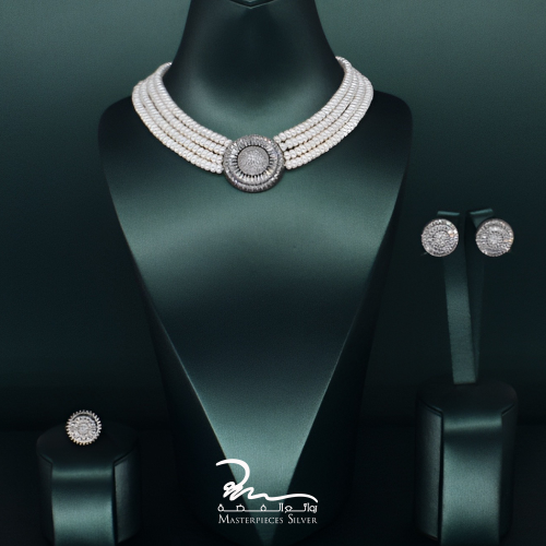 طقم لولو فضة ملكي قصير فخم