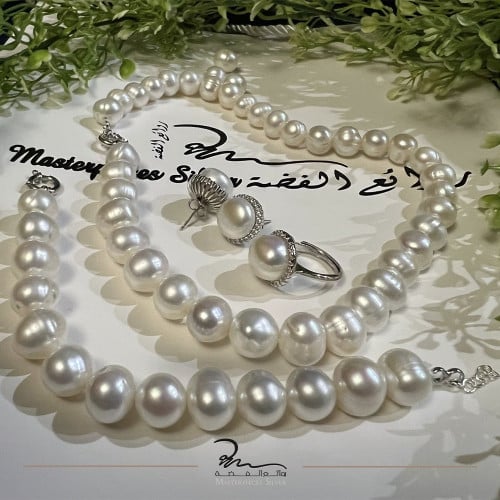 طقم لولو طبيعي حر تصميم حسب الطلب