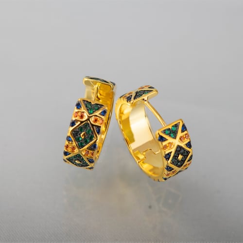 حلق فضة بطلاء الذهب واحجار الزركون الملونة